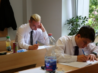 Megkezdődtek az érettségik - fotó: 