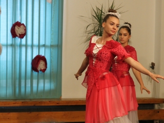 Gárdonyi: táncos tanévzáró - fotó: 