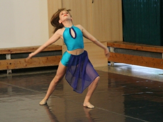 Gárdonyi: táncos tanévzáró - fotó: 