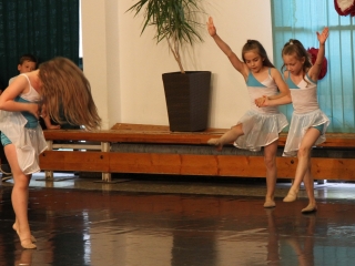 Gárdonyi: táncos tanévzáró - fotó: 