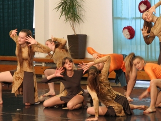 Gárdonyi: táncos tanévzáró - fotó: 