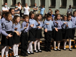 Elsősavatás a Móricz iskolában - fotó: 