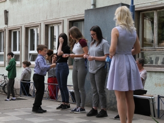 Elsősavatás a Móricz iskolában - fotó: 