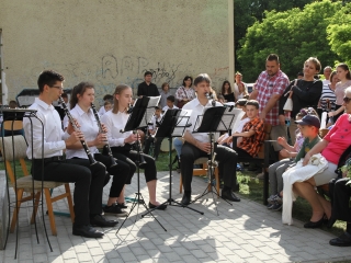 Tanévzáró koncert a téren - fotó: 