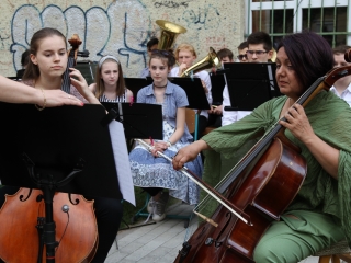 Tanévzáró koncert a téren - fotó: 