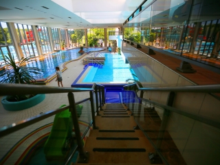 Nyitónap az élményfürdőben - fotó: 