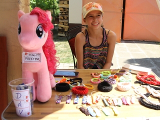 Újtelepi Garázsvásár a kánikulában - fotó: 