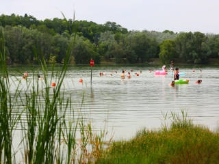 Kánikulai különkiadás a szabadstrandról - fotó: 