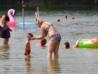Kánikulai különkiadás a szabadstrandról - fotó: 