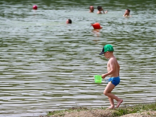 Kánikulai különkiadás a szabadstrandról - fotó: 