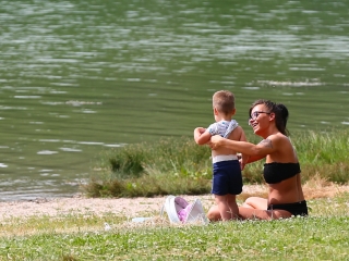 Kánikulai különkiadás a szabadstrandról - fotó: 