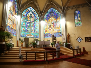 A Tomkins Énekegyüttes és a Dunaújvárosi Vegyeskar a Krisztus Király Főtemplomban - fotó: 