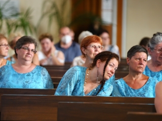 A Tomkins Énekegyüttes és a Dunaújvárosi Vegyeskar a Krisztus Király Főtemplomban - fotó: 
