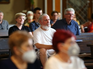 A Tomkins Énekegyüttes és a Dunaújvárosi Vegyeskar a Krisztus Király Főtemplomban - fotó: 