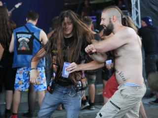 Metal Factory: hétfői bemelegítés - fotó: 