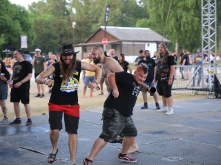 Metal Factory: hétfői bemelegítés - fotó: 