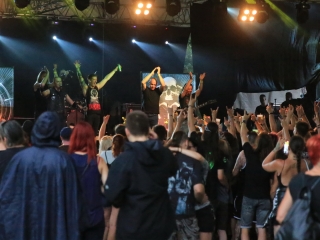 Metal Factory: parádés pénteki esőmenők - fotó: 