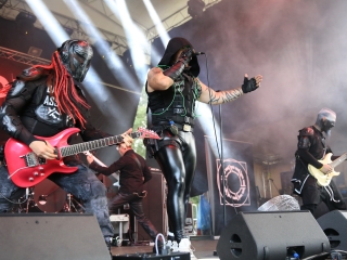 Metal Factory: parádés pénteki esőmenők - fotó: 