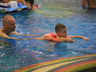 Holdfényfürdő a Strandok Éjszakáján - fotó: 