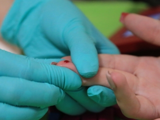 Dunaújváros 70: retró véradás - fotó: 