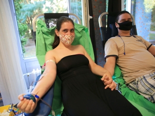 Dunaújváros 70: retró véradás - fotó: 