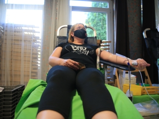 Dunaújváros 70: retró véradás - fotó: 