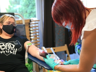 Dunaújváros 70: retró véradás - fotó: 