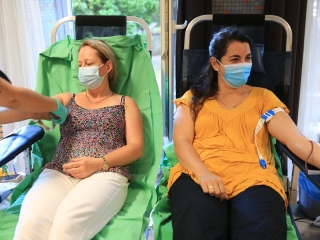 Dunaújváros 70: retró véradás - fotó: 