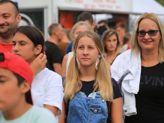 Parázs-Varázs és augusztális: esti képtár - fotó: 