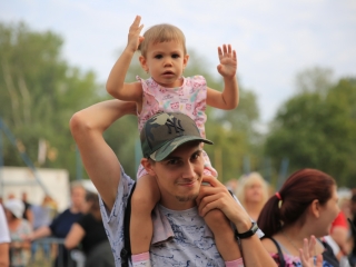 Parázs-Varázs és augusztális: esti képtár - fotó: 