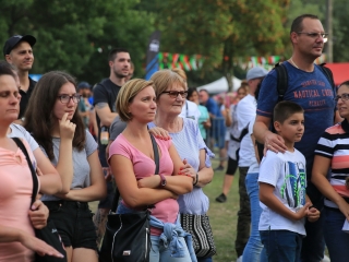 Parázs-Varázs és augusztális: esti képtár - fotó: 