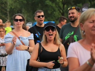 Parázs-Varázs és augusztális: esti képtár - fotó: 