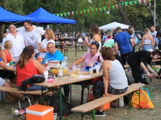 Parázs-Varázs és augusztális: esti képtár - fotó: 