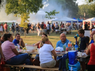 Parázs-Varázs és augusztális: esti képtár - fotó: 