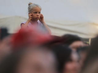 Parázs-Varázs és augusztális: esti képtár - fotó: 