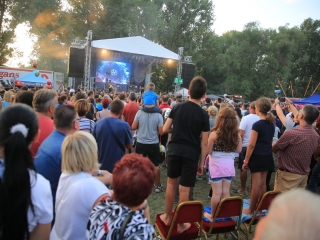 Parázs-Varázs és augusztális: esti képtár - fotó: 