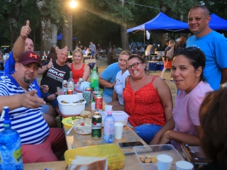 Parázs-Varázs és augusztális: esti képtár - fotó: 