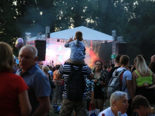 Parázs-Varázs és augusztális: esti képtár - fotó: 