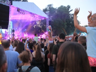 Parázs-Varázs és augusztális: esti képtár - fotó: 