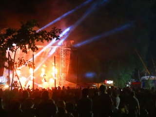 Parázs-Varázs és augusztális: esti képtár - fotó: 