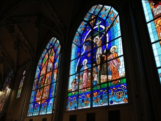 Áldás az ablakokra, áldás a Mózes-szoborra - fotó: 