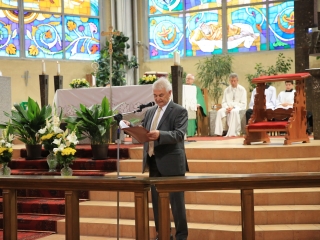 Áldás az ablakokra, áldás a Mózes-szoborra - fotó: 