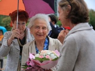 Áldás az ablakokra, áldás a Mózes-szoborra - fotó: 