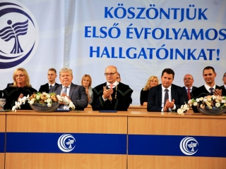 Tanévnyitó ünnepély a DUE-n (2021) - fotó: 