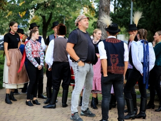 Néptánc a flaszteren – három helyszínen ropták - fotó: 