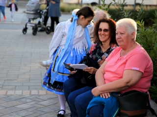 Néptánc a flaszteren – három helyszínen ropták - fotó: 