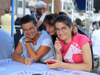 Dunaújváros 70: KönyvTér a Városháza téren - fotó: 