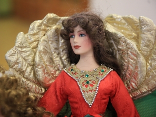 Babakiállítás a Dunaferr iskolában - fotó: 