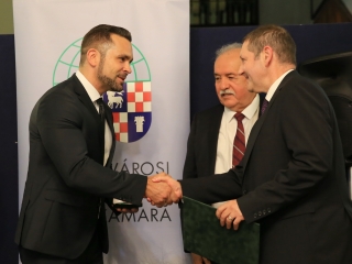 Ünnepelt a Dunaújvárosi Kereskedelmi és Iparakamara - fotó: 