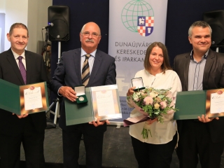 Ünnepelt a Dunaújvárosi Kereskedelmi és Iparakamara - fotó: 
